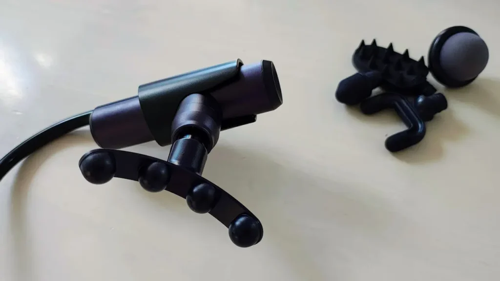 電動頭皮マッサージ機と交換用の部品